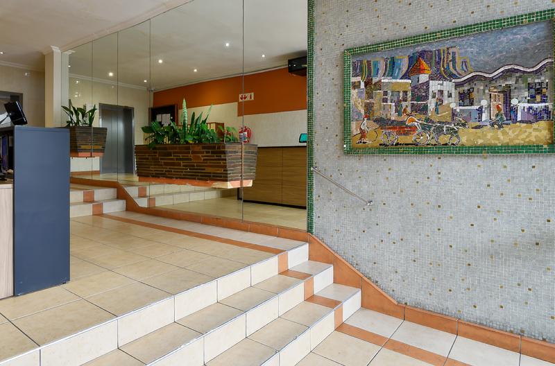 To Let 2 Bedroom Property for Rent in Cape Town Western Cape